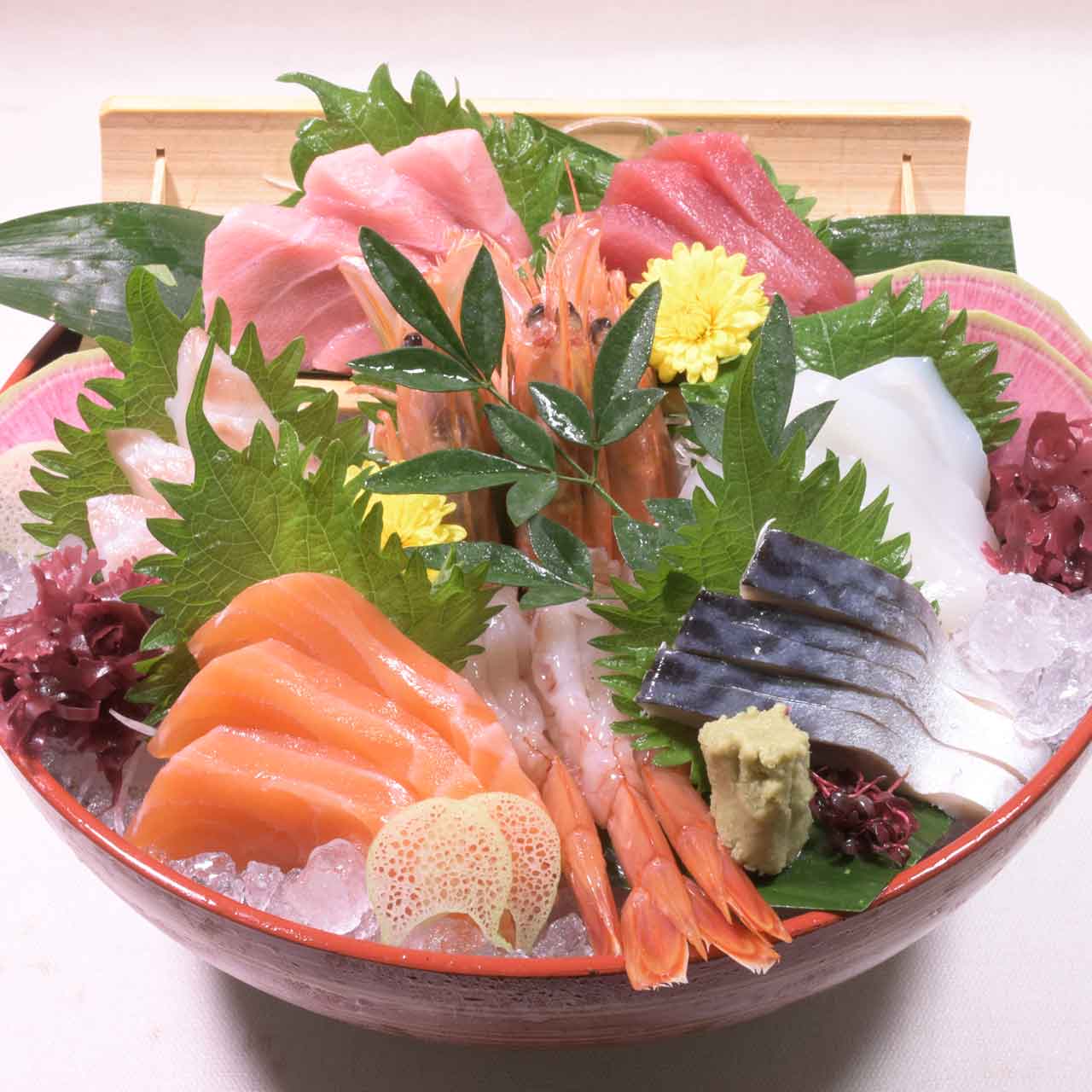 お造り７種盛り
3,900円(税込)