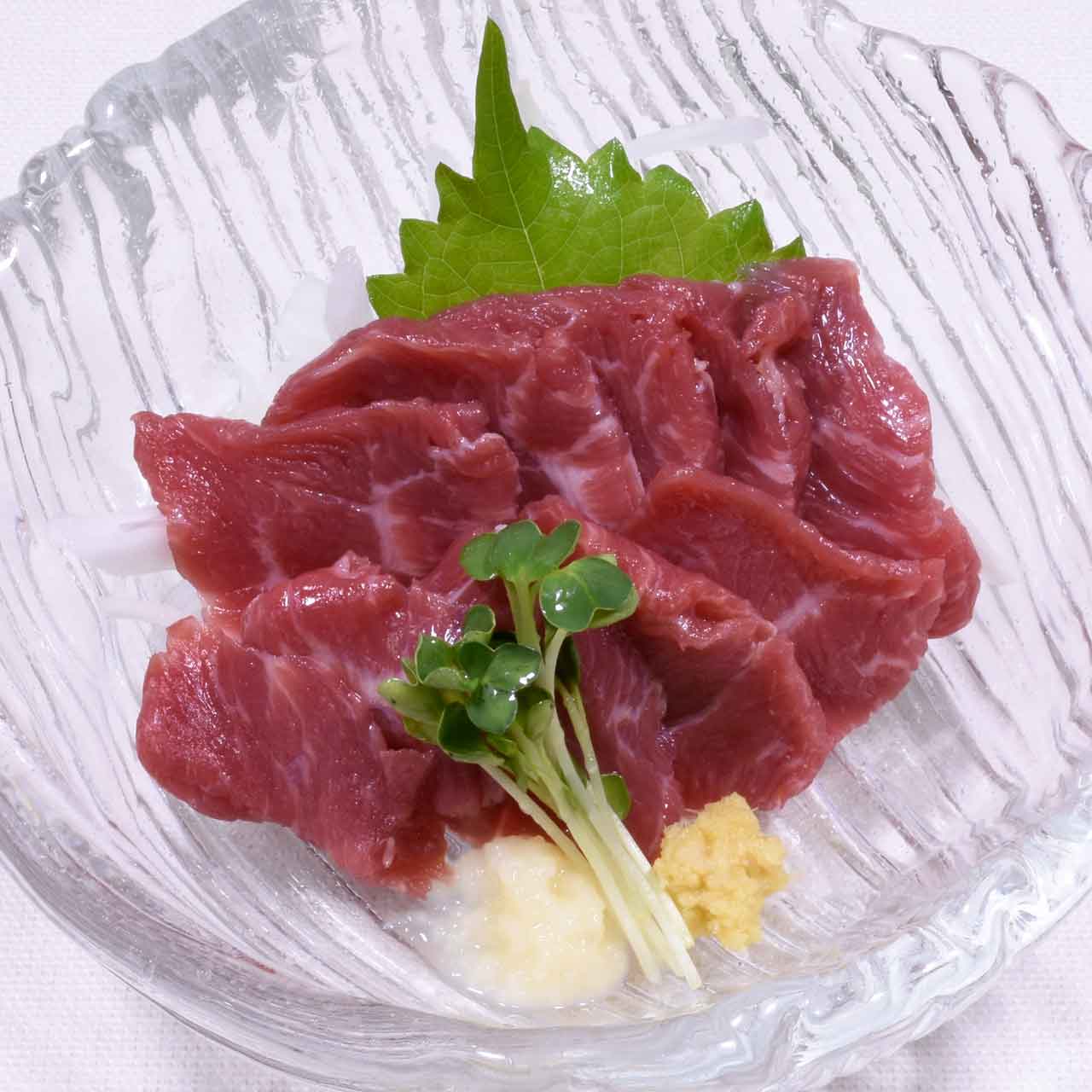 馬刺し(赤身)
900円(税込)