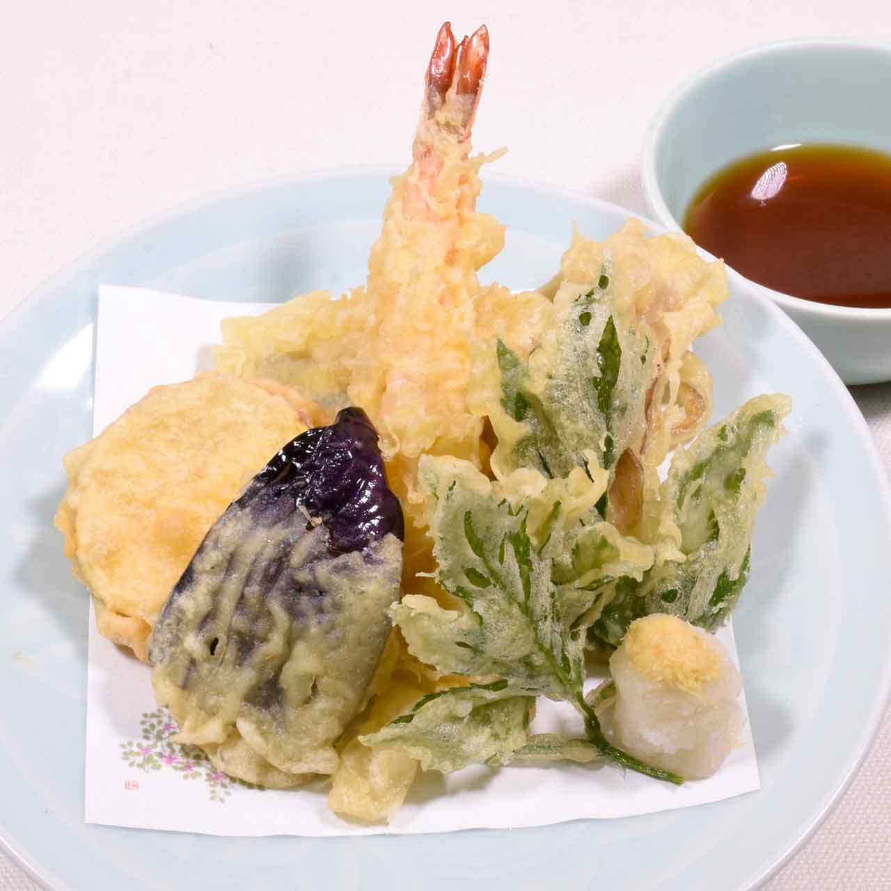 天ぷら盛合せ 1人前
1,100円(税込)